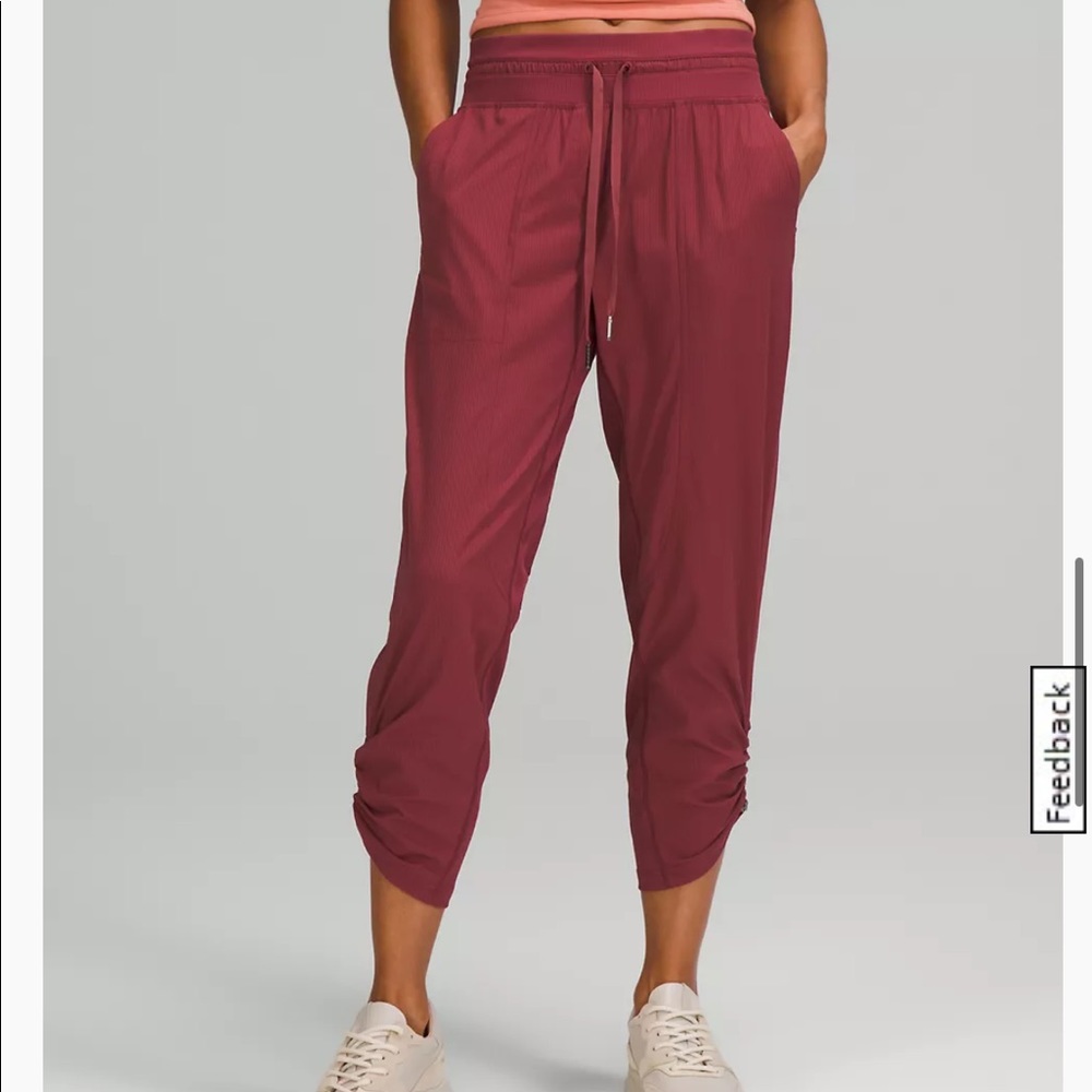 Womens lululemon jogger dance crop